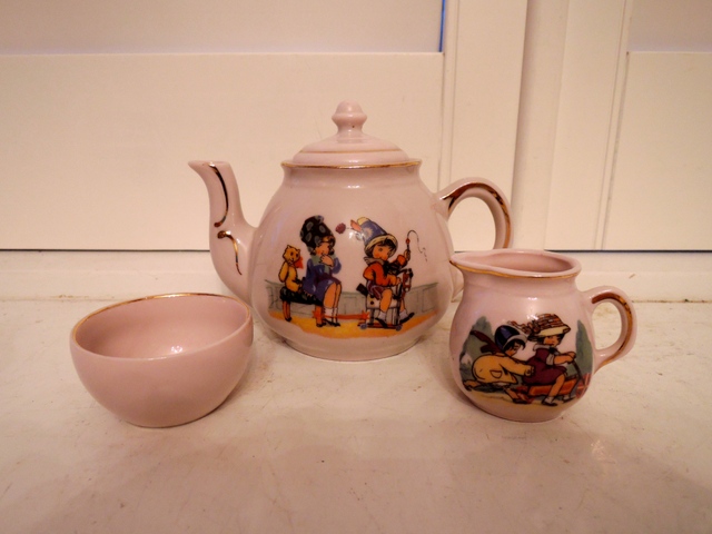 pink depression glass childs tea set