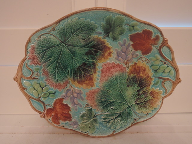 Stunning Antique Wedgwood Majolica Bread Platter Plate Autumn Leaves Grapes 1880's