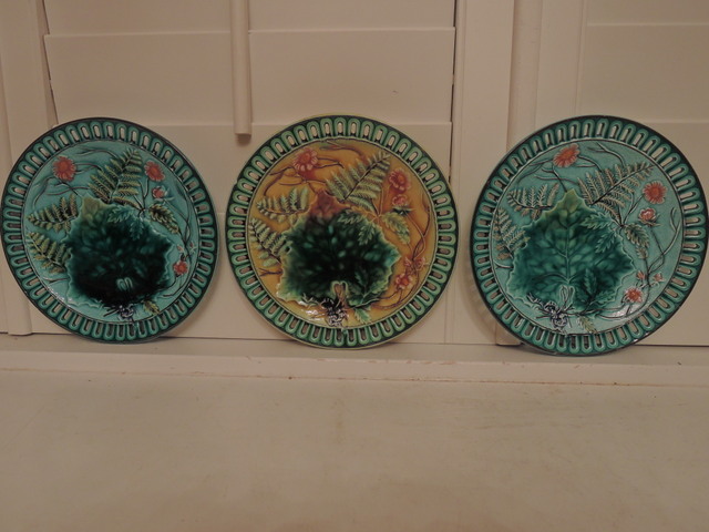 Gorgeous Set of 3 French Reticulated Majolica Plates Ferns Pink Mums 1800's