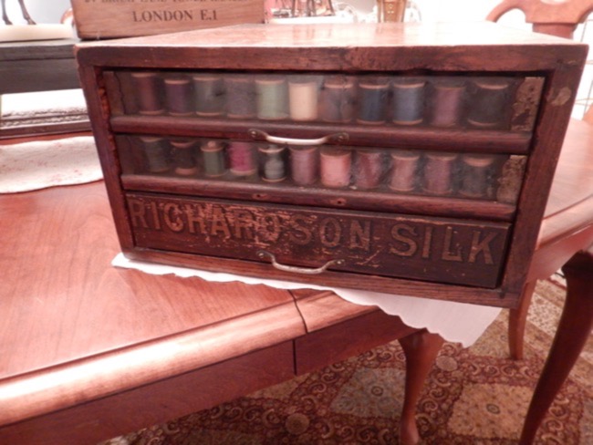 Antique Wooden Richardson Silk Thread Cabinet Display Advertisement Spool