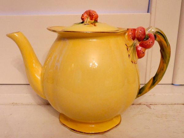 Vintage Royal Winton Yellow Tiger Lily Large Teapot