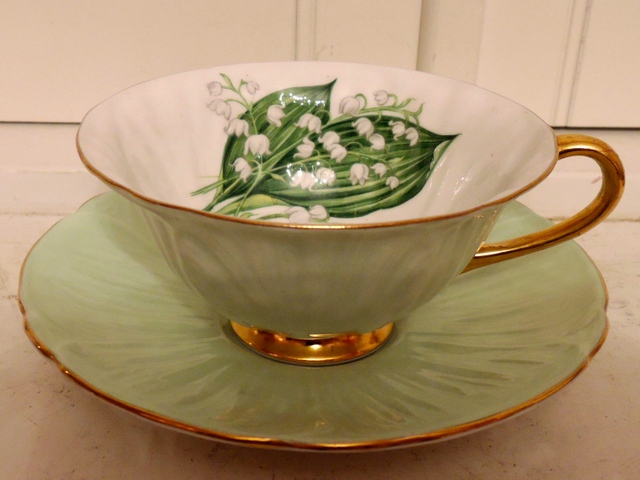 Vintage Shelley Oleander Pale Green Lily of the Valley Cup & Saucer Fine Bone China