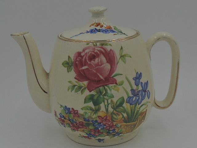 Vintage Royal Winton Tea for One Teapot Countess Pink Roses
