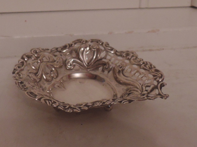 Antique Reticulated Sterling Silver Basket 1900 Hallmark Bows Pierced Lovely!