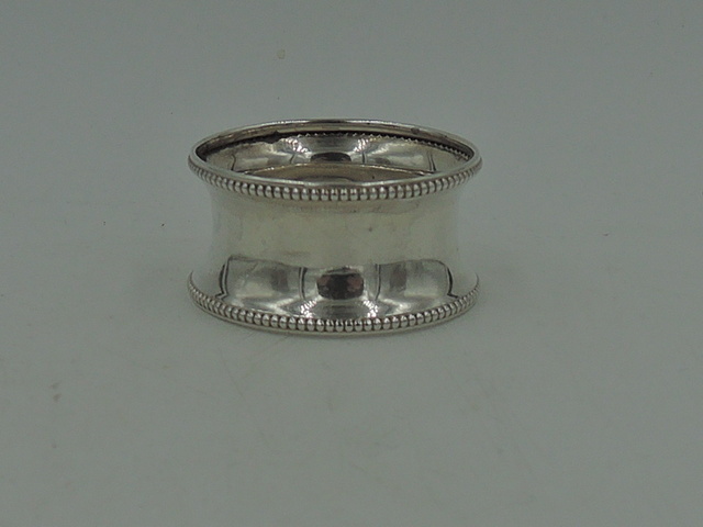 Antique English Sterling Silver Napkin Ring Beaded Border Birmingham 1938