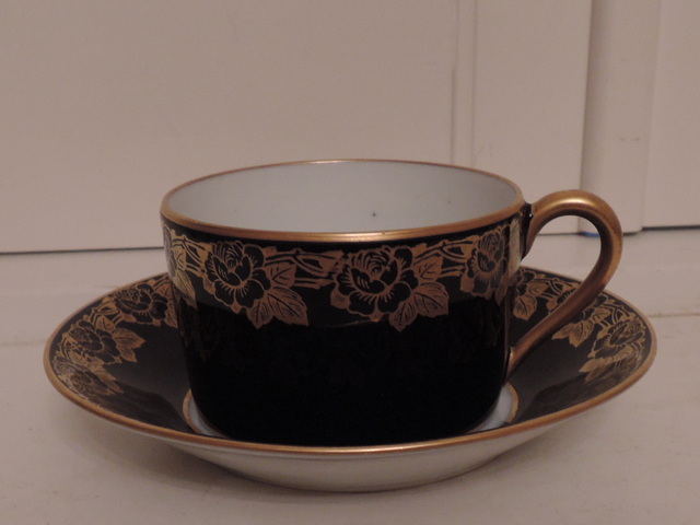 Vintage Limoges Porcelaine D'ART Cobalt & Gold Cup & Saucer Teacup