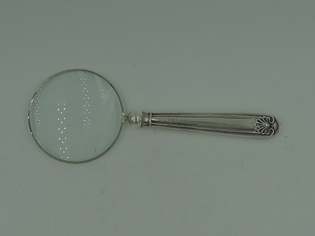English Sterling Silver Handle Magnifying Glass w/Shell Sheffield 1924