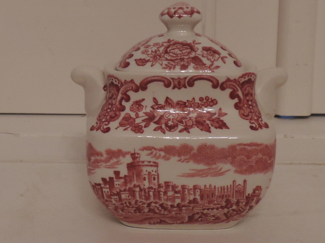 Vintage Wedgwood Royal Homes of Britain Red Transferware Sugar Cup/Bowl