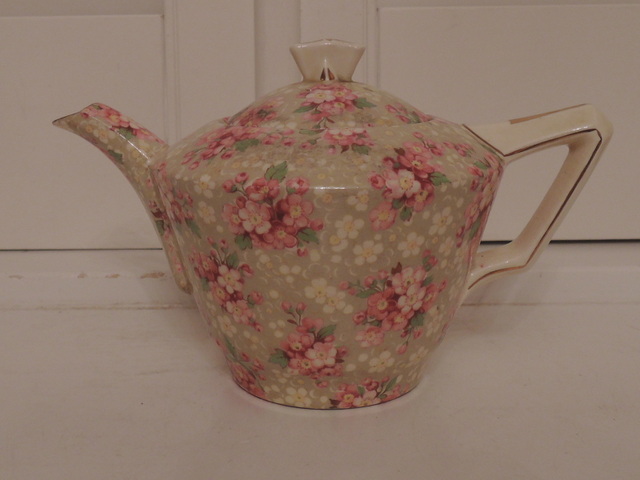 Vintage Crown Ducal Ware Chintz Priscilla 2 Cup Teapot 1940's Rare!
