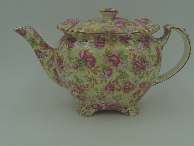 Rare Vintage Royal Winton Chintz English Rose Petite Athena Teapot